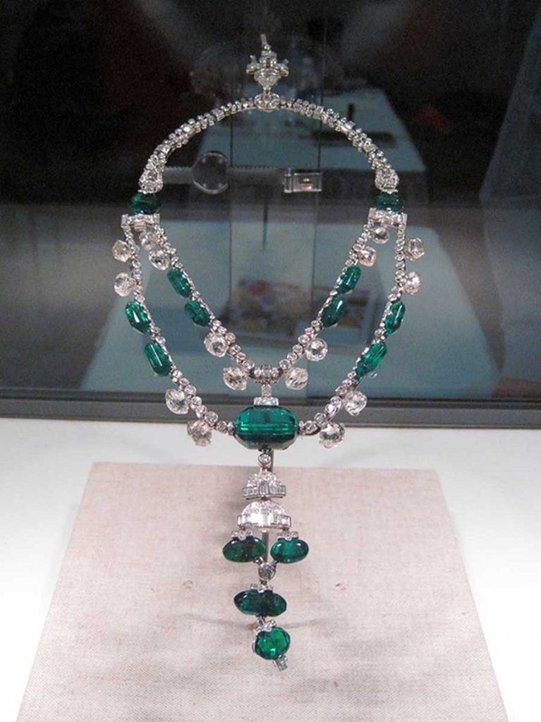 Smithsonian Spotlight Series: the Spanish Inquisition Necklace - Andres ...